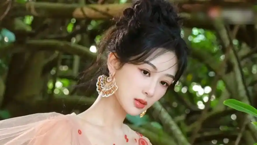 杨紫美如天仙