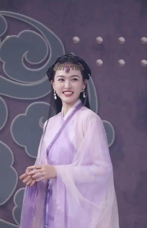 性感美女明星唐嫣古装图片