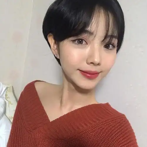 17年女生短发型图片