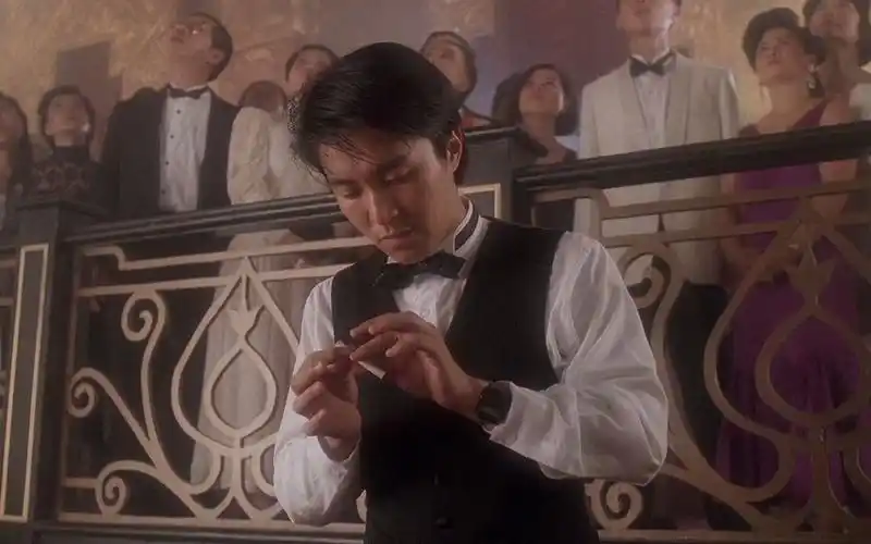 赌圣星爷挺身而出,帮助丁力对付大军:都告诉你了,你还押错!