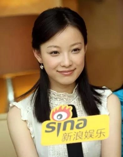 倪妮未出道前9张照片,网友调侃:这长相变得比杨颖还大