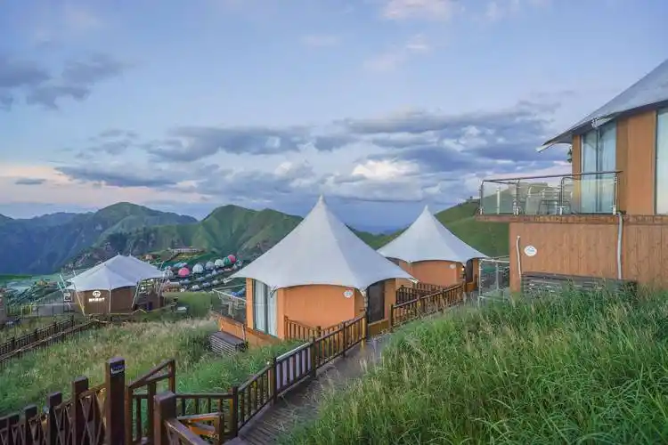 武功山露营条件如何在,真的"风餐露宿"吗?其实不然_金顶_帐篷_观音