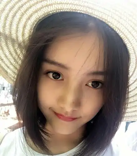 中戏校花 刘垚欣 微博:姜贞羽