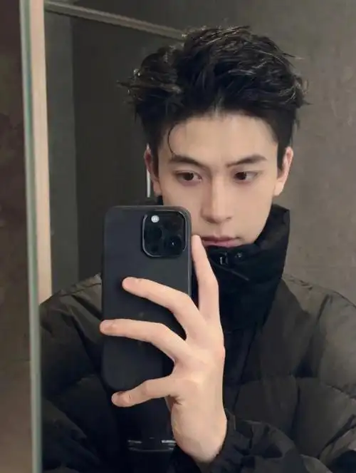 男士发型推荐男生背头推荐发型