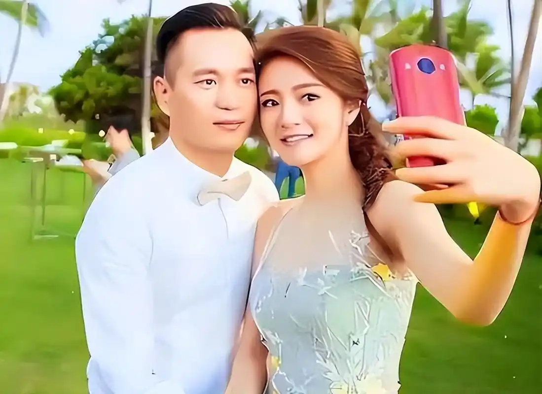 安以轩:娘家黑白通吃,嫁澳门博彩富豪,感情经历却很坎坷