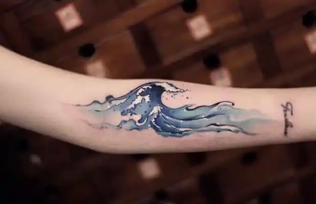 一组海浪纹身手稿