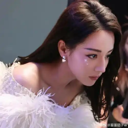 热巴转型失败回舒适圈,不受重视且资源差.刘亦菲新剧后继乏力