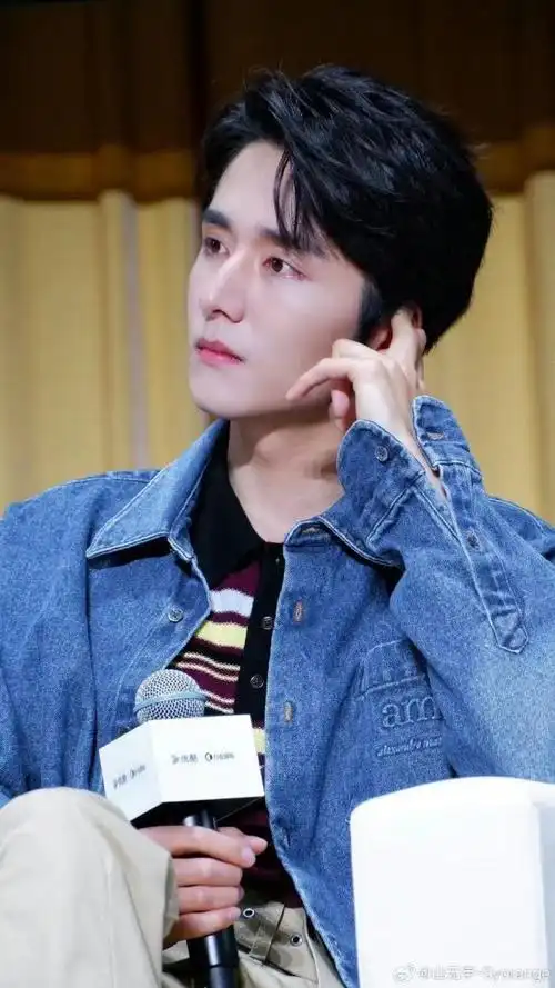 张新成去清华了