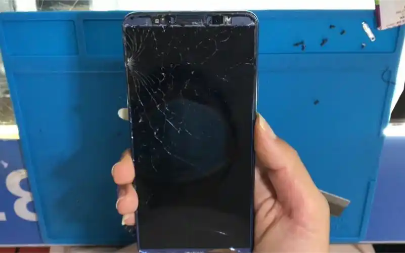 华为mate10pro摔碎外屏更换外屏和后盖