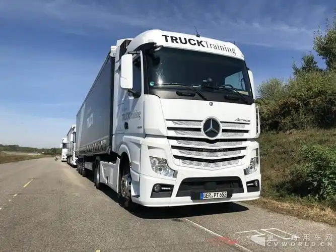 取消后视镜!可半自动驾驶!奔驰新actros重卡汉诺威重磅发布