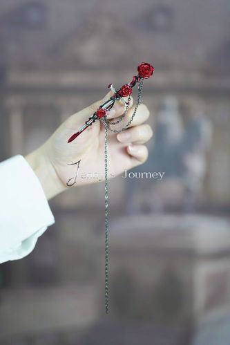 地狱花园 | 吸血鬼荆棘玫瑰滴血十字剑圣剑胸针项链两用原创手作