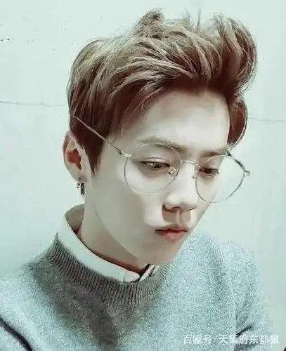 男明星戴上眼镜,或斯文或邪魅,你被谁撩到了呢?