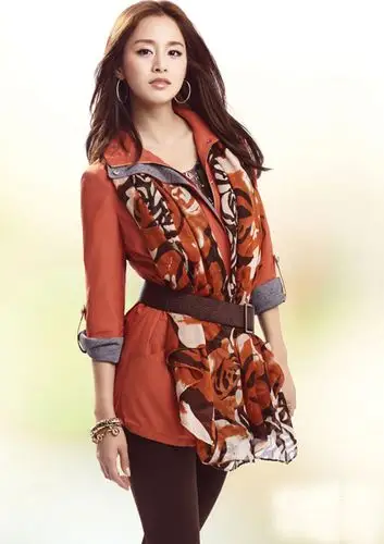 韩情脉脉:金泰熙示范优雅女性早春穿搭术 (9)