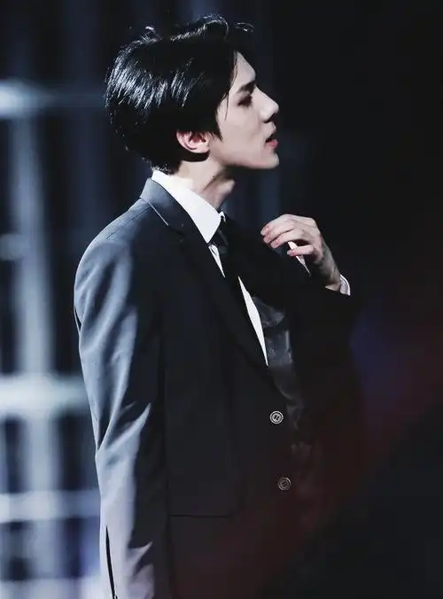 吴世勋"notonlytheintoxicatingwineobsessed,feelingsadnottohurt.