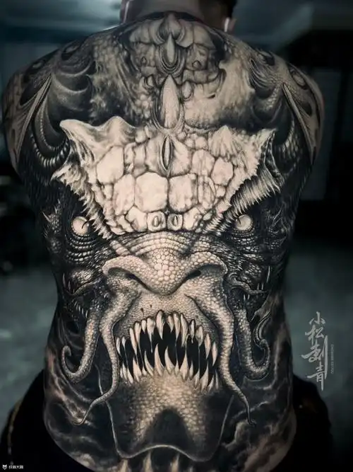 背部欧美写实纹身图案大全 - 纹身大咖