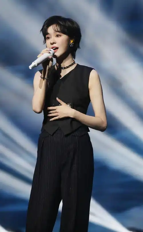 郁可唯新专辑dearlife