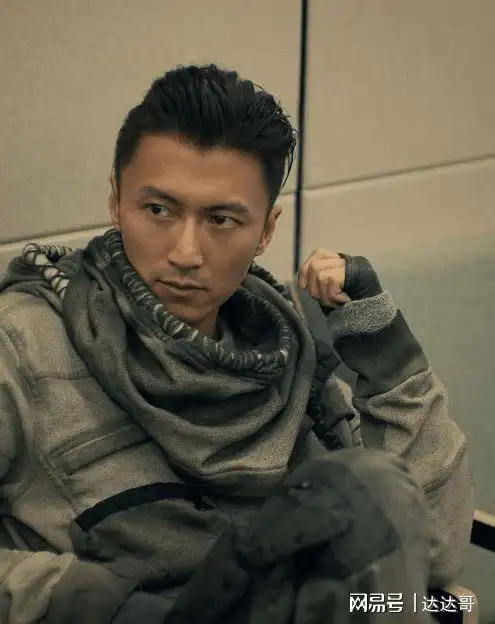 谢霆锋疯滑雪太过入迷,世界冠军下战帖:一起切磋吧