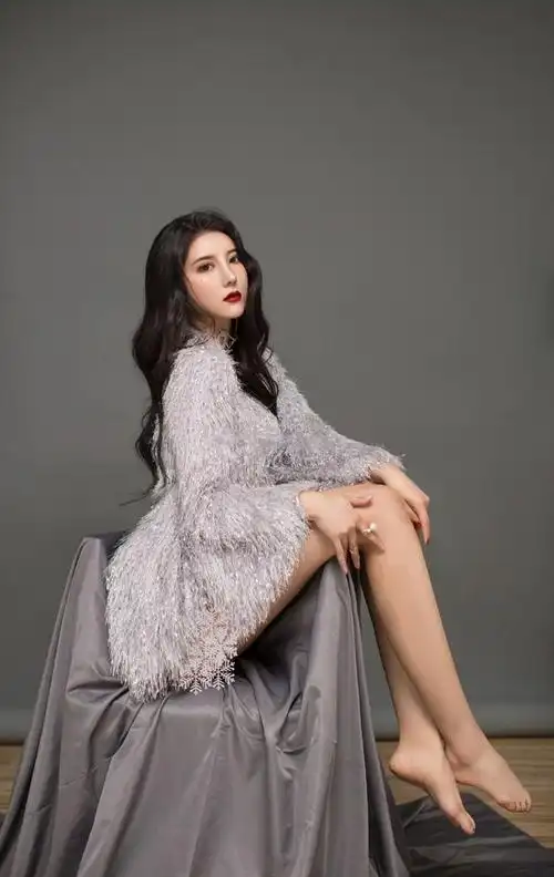 健身美女刘太阳火了蜂腰细臀美到犯规网友这身材不得不服