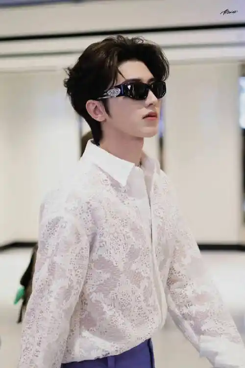 奔跑吧停播节目被曝受蔡徐坤牵连两细节看出节目组纠结