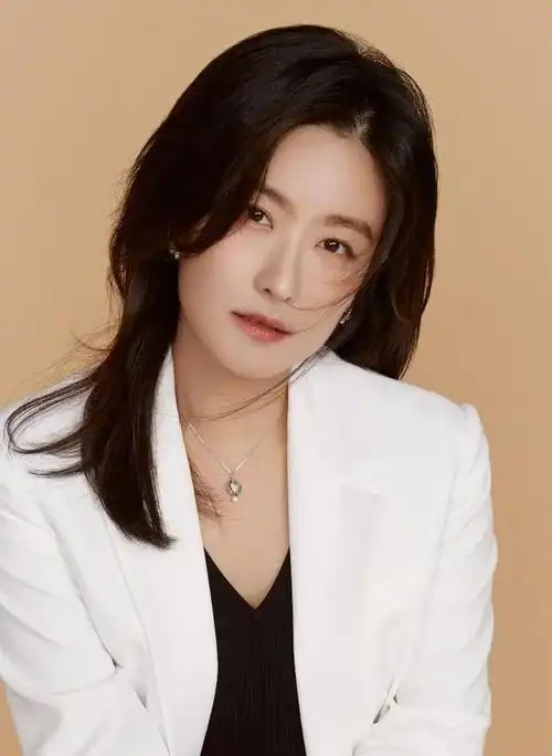 徐百慧15张精美的照片