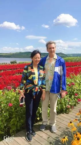 同学情一一王英琦在敦化小山度假村(四)