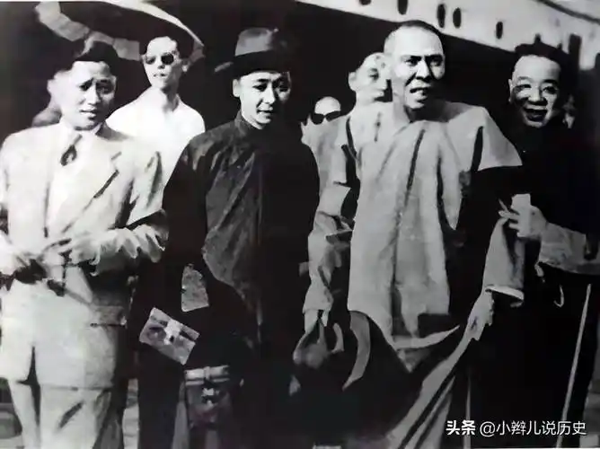 记录杜月笙一生的9张照片,图7与5个老婆合影,图3上海青帮三大亨