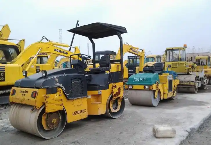 转让二手小型震动压路机