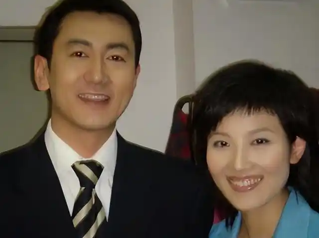 鲁健:32岁娶小6岁央视主持人,婚后"分居"15年,风光背后有泪水