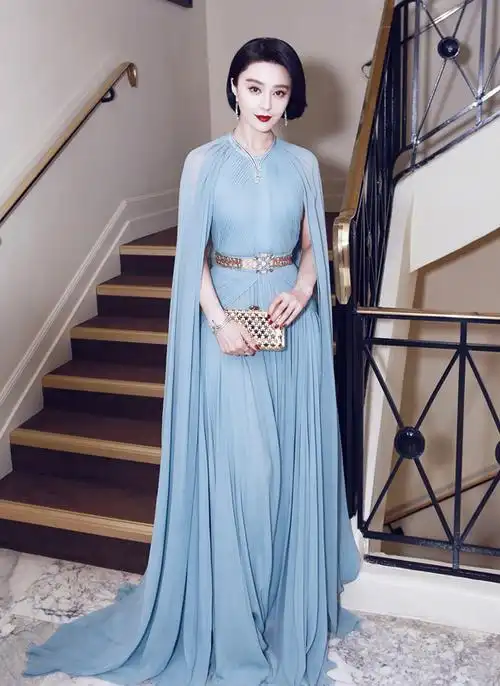 法国戛纳,范冰冰穿着 giuseppe zanotti muse 系列高跟鞋亮相第70届