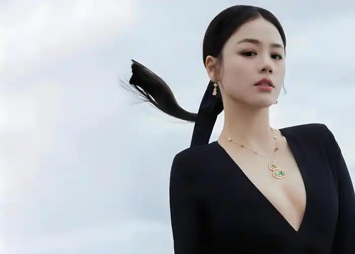 美人鱼出水!马思纯营业照质量惊人,粉丝纷纷表示太美了!