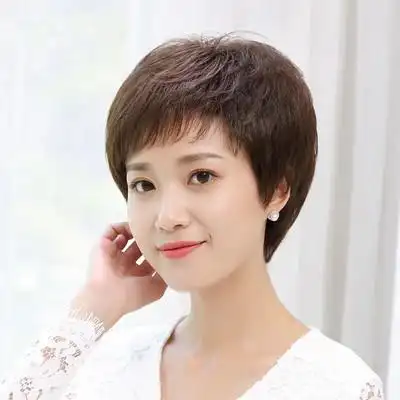 蓬松女士短发图片