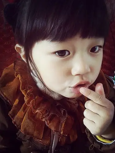 【我家宝贝爱嘟嘴】 我们家轩宝的嘟嘟嘴