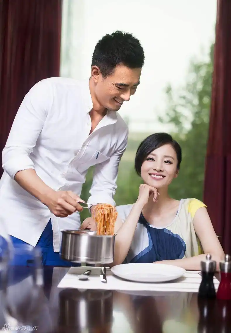 组图:陈龙章龄之揭秘因美食结缘的甜蜜人生_高清图集_新浪网