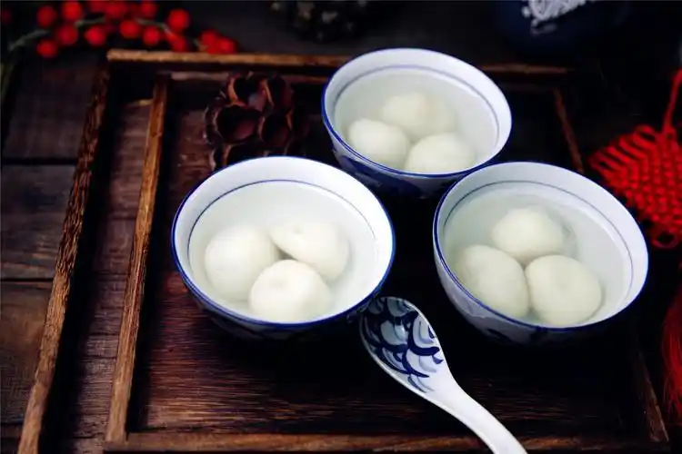 首页 图片大全 美味可口的汤圆 > || 更新时间:2019-01-11 颜色分