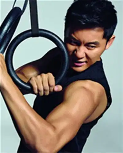 体重160斤被调侃 网友直呼"大黑牛变成大黑猪了"(3)_大陆星闻_明星