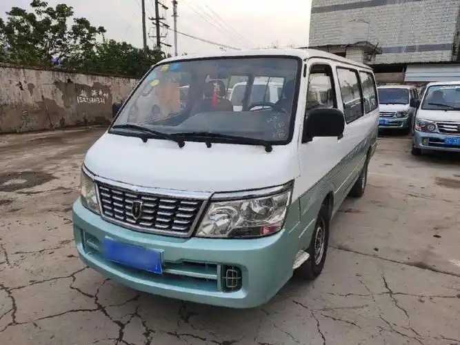 金杯海狮面包车￥8500