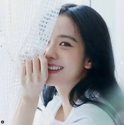 jisoo也创立个人厂牌!