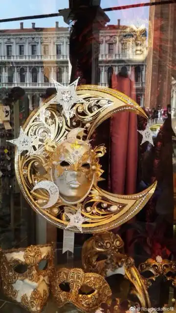 威尼斯面具,犹如鬼魅般的华丽诱惑在一张.