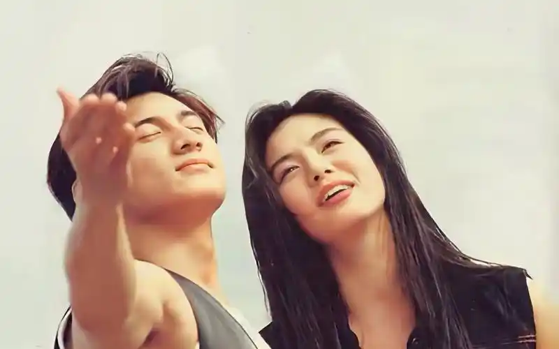 "愿我俩可结伴去,同流浪每片天空里."| 吴奇隆x杨采妮