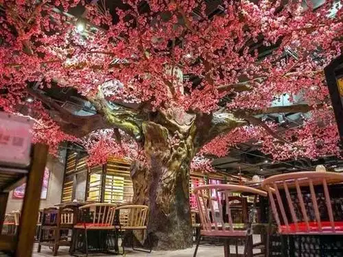 为贵州贵阳私家会所制作的仿真树之仿真古树