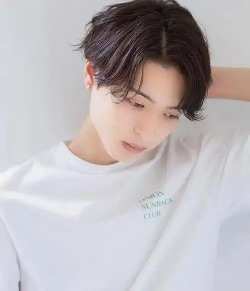 10款日系男士发型分享,换不了老公就给他换发型吧