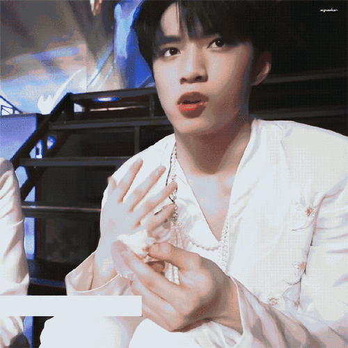 刘耀文 手部护理