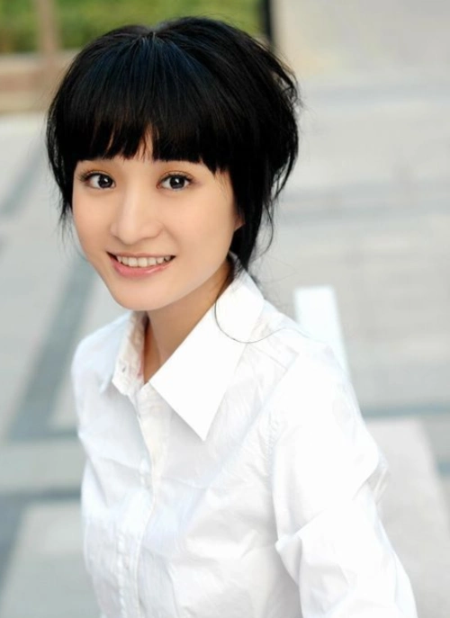 1981年5月16日 职业: 演员 毕业院校: 0  演技评分 0 人打分 简介