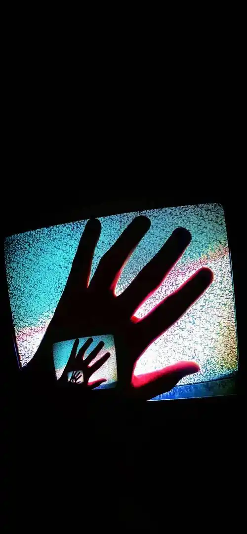 黑色系壁纸 | 高级感简约锁屏壁纸