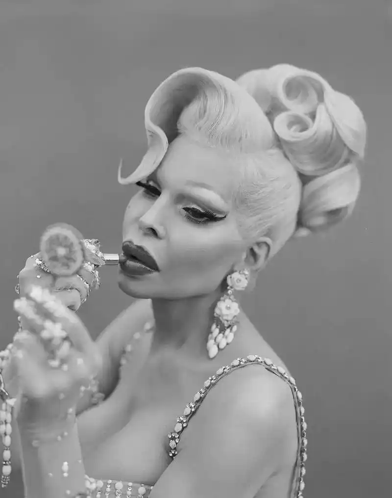 完美人造公主amandalepore