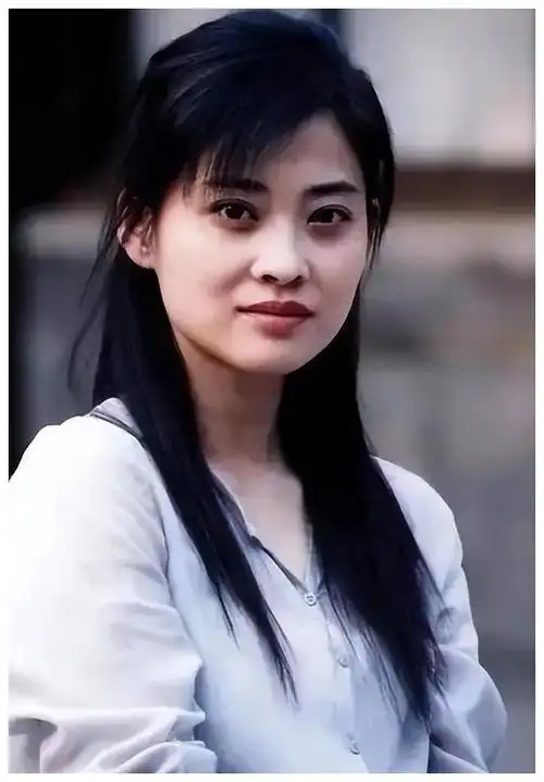 演员梅婷:离婚后很幸运,二婚嫁摄影师,我是两个孩子的幸福妈妈