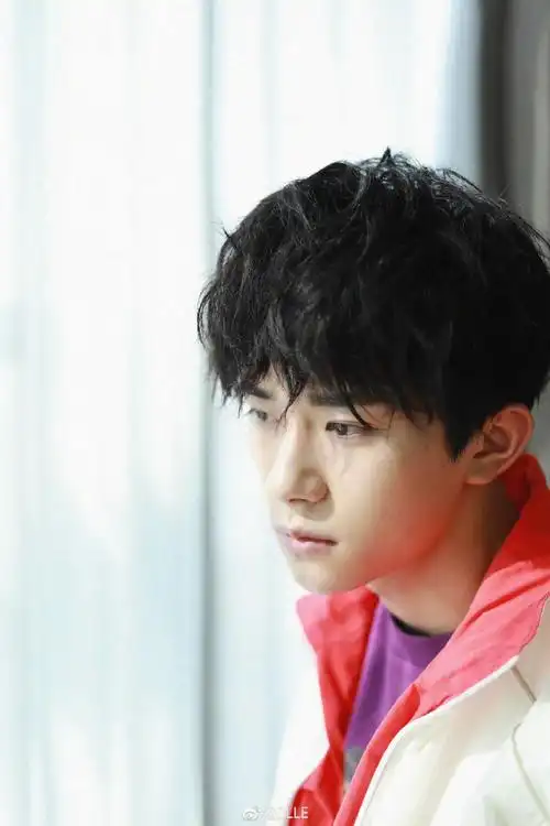 易烊千玺电影小小的我