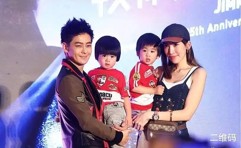 林志颖妻子晒为双胞胎庆生照片 一家五口甜蜜幸福_陈若仪_儿子_家庭