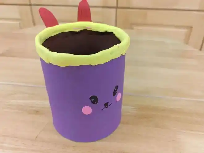 顺义空港二小开展废物回收巧利用手工制作活动