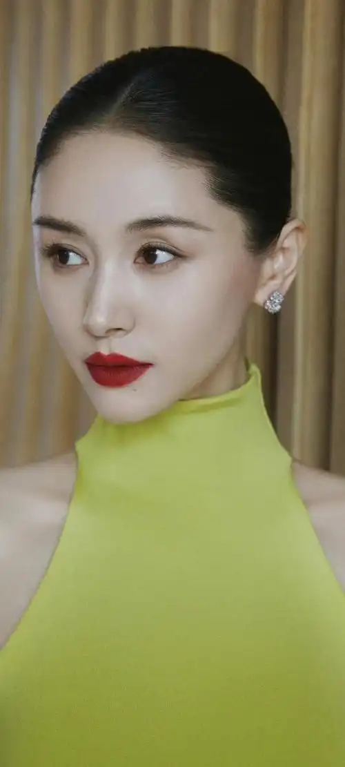 美女系列壁纸第128期-王子文